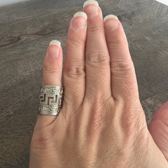 Grace Power Embossed Finger Tip Silver Tone Ring - Picture 4 of 4